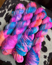 Load image into Gallery viewer, Shooting Star-In Stock