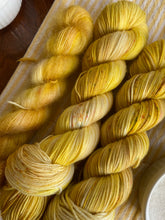 Load image into Gallery viewer, Banana Cream Pie-In Stock
